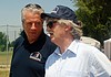 Guglielmo Berlasso (Direttore Protezione civile FVG) e Renzo Tondo (Presidente Friuli Venezia Giulia) nel campo di accoglienza allestito dal FVG per i terremotati. (Mirandola 18/06/12)